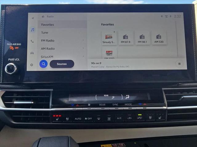 2025 Toyota Sienna Platinum