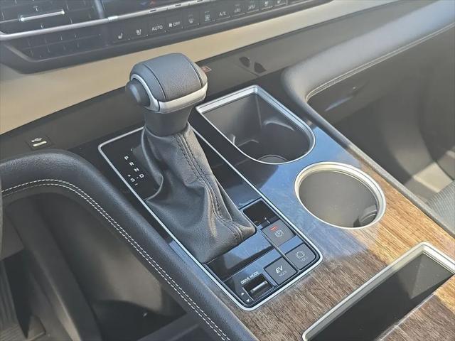 2025 Toyota Sienna Platinum