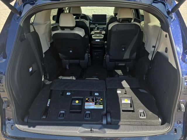 2025 Toyota Sienna Platinum
