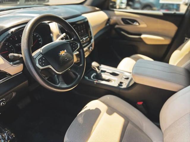 2023 Chevrolet Traverse FWD LS