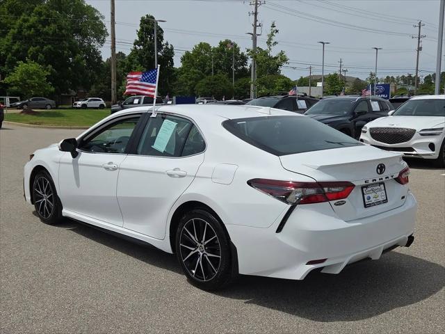 2024 Toyota Camry SE