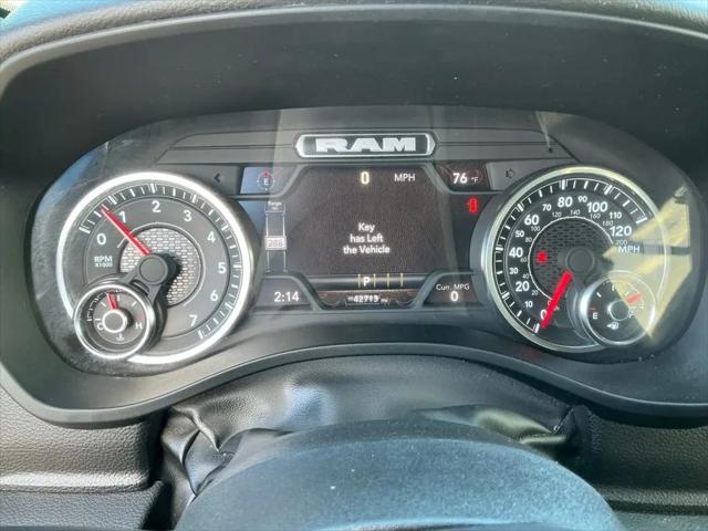 2025 Ram 1500 Big Horn Crew Cab 4x4 5'7" Box