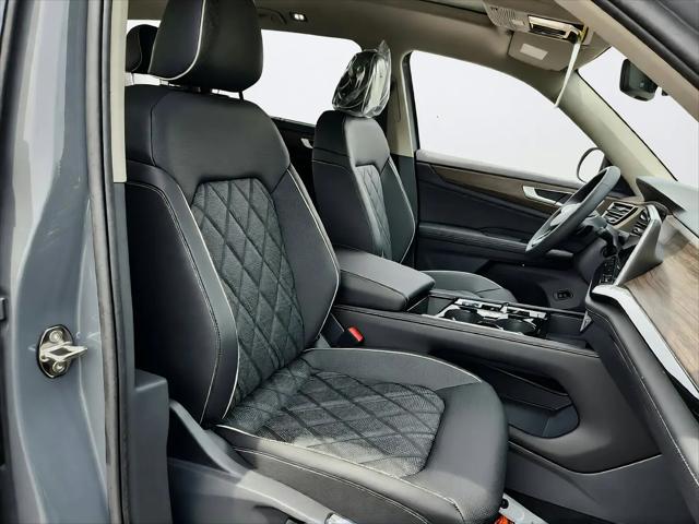 2026 Volkswagen Atlas SEL Premium R-Line