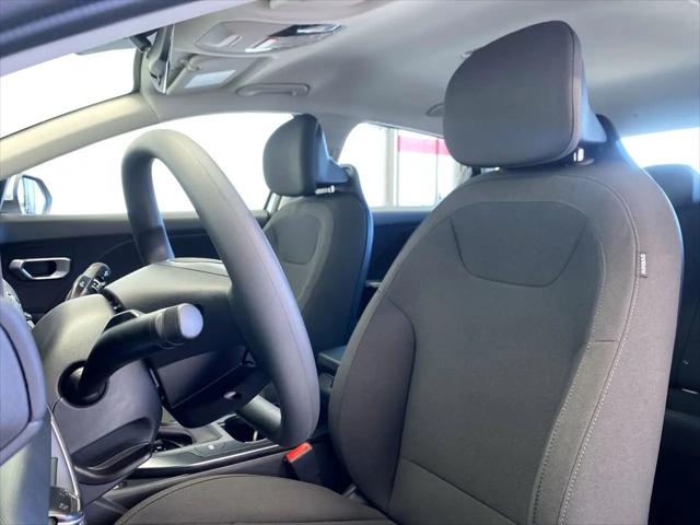 2026 Kia K4 LX