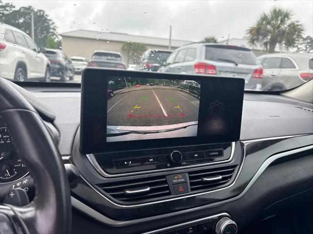 2023 Nissan Altima SR FWD