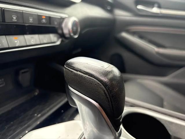 2023 Nissan Altima SR FWD