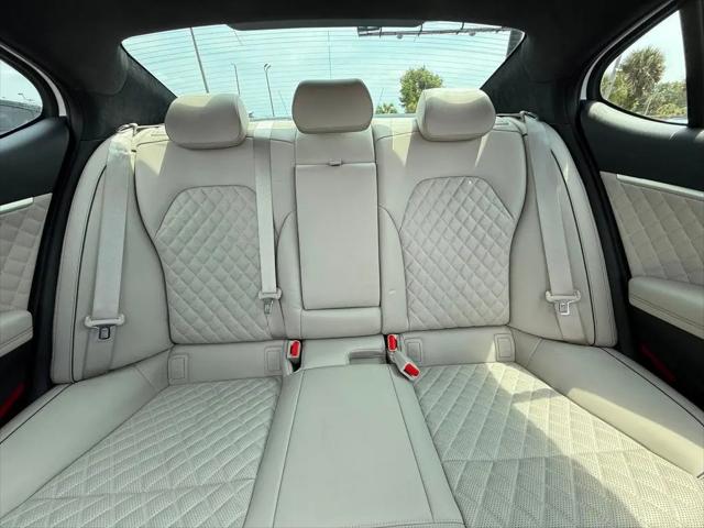 2023 Genesis G70 3.3T RWD