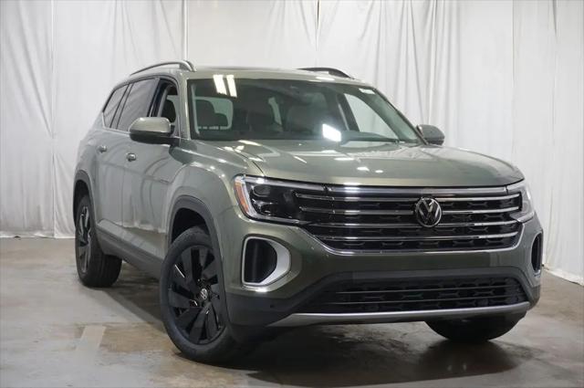 2026 Volkswagen Atlas SE with Technology