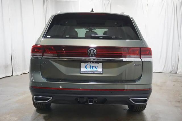2026 Volkswagen Atlas SE with Technology