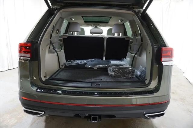 2026 Volkswagen Atlas SE with Technology