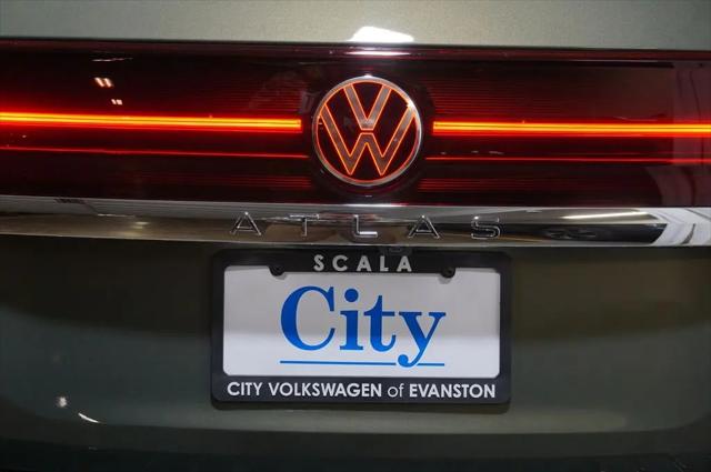 2026 Volkswagen Atlas SE with Technology