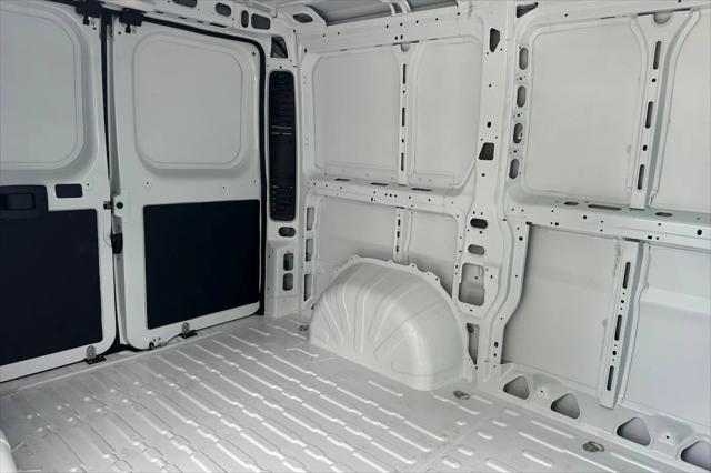 2026 Ram ProMaster Cargo Van Tradesman Low Roof 118" WB w/Pass Seat