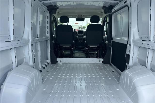 2026 Ram ProMaster Cargo Van Tradesman Low Roof 118" WB w/Pass Seat
