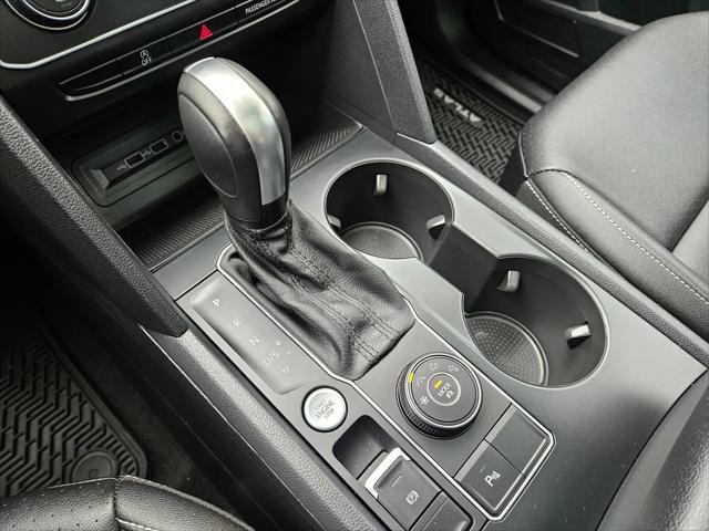 2021 Volkswagen Atlas 3.6L V6 SE w/Technology R-Line