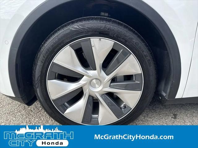 2022 Tesla Model Y Long Range Dual Motor All-Wheel Drive