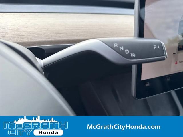2022 Tesla Model Y Long Range Dual Motor All-Wheel Drive