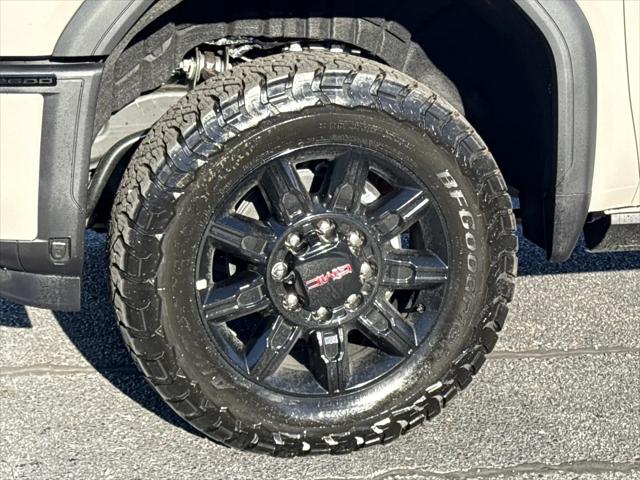 2026 GMC Sierra 2500HD Crew Cab, Standard Bed, AT4, 4WD