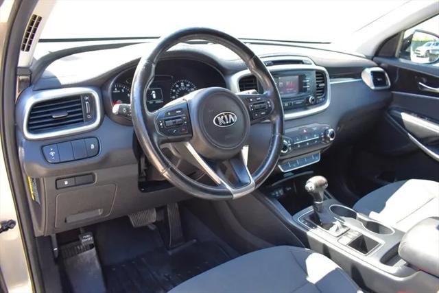 2016 Kia Sorento 2.4L LX