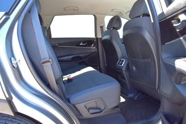 2016 Kia Sorento 2.4L LX