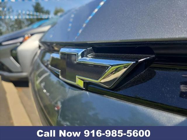 2027 Chevrolet Bolt LT FWD