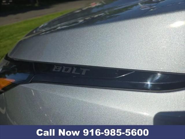2027 Chevrolet Bolt LT FWD
