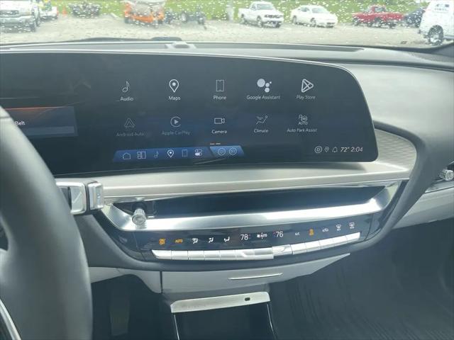 2024 Cadillac iQ Luxury w/1SC