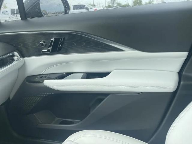 2024 Cadillac iQ Luxury w/1SC