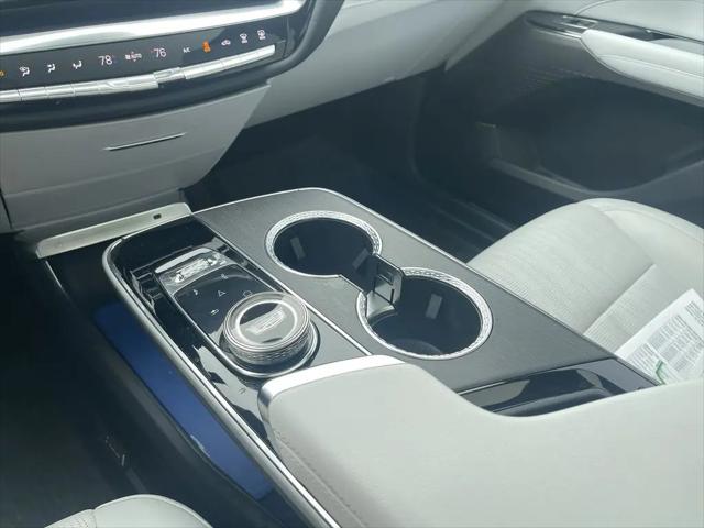 2024 Cadillac iQ Luxury w/1SC