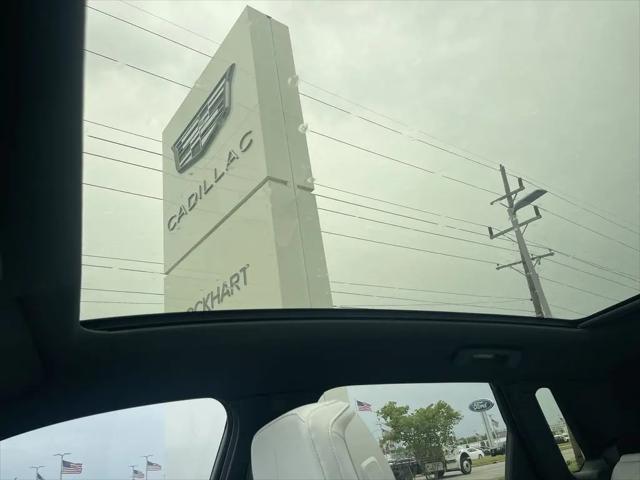 2024 Cadillac iQ Luxury w/1SC