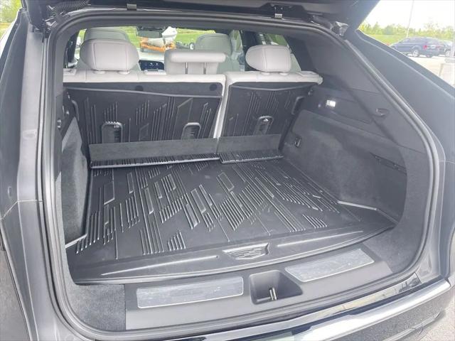 2024 Cadillac iQ Luxury w/1SC