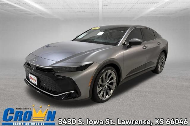 2023 Toyota Crown Limited for sale in Lawrence, KS