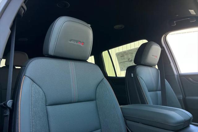2026 GMC Acadia AT4 AWD