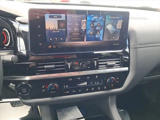 2026 Nissan Pathfinder Platinum