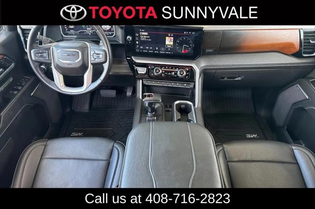 2023 GMC Sierra 1500 4WD Crew Cab Short Box Denali