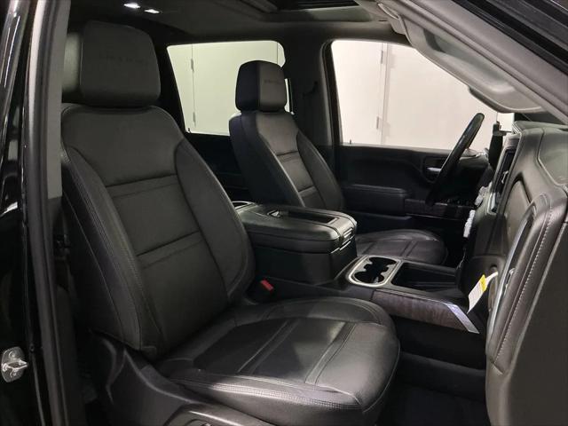 2022 GMC Sierra 3500HD 4WD Crew Cab Standard Bed Denali