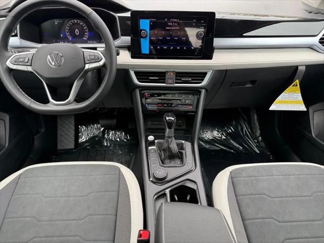 2026 Volkswagen Taos SE