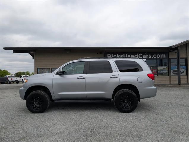 2015 Toyota Sequoia SR5 5.7L V8