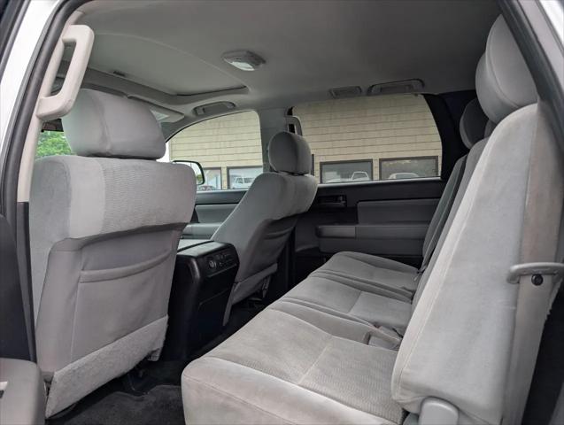 2015 Toyota Sequoia SR5 5.7L V8