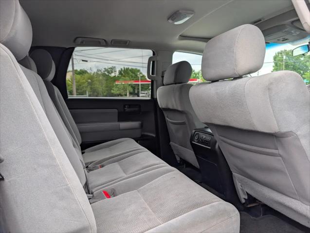 2015 Toyota Sequoia SR5 5.7L V8