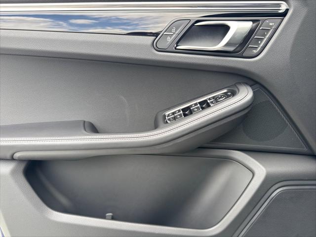 2026 Porsche Macan Unknown
