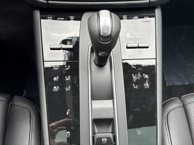 2026 Porsche Macan Unknown