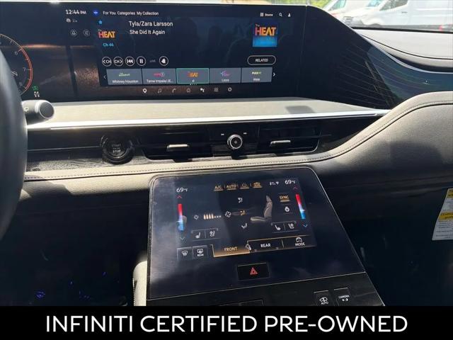 2025 INFINITI QX80 SENSORY AWD