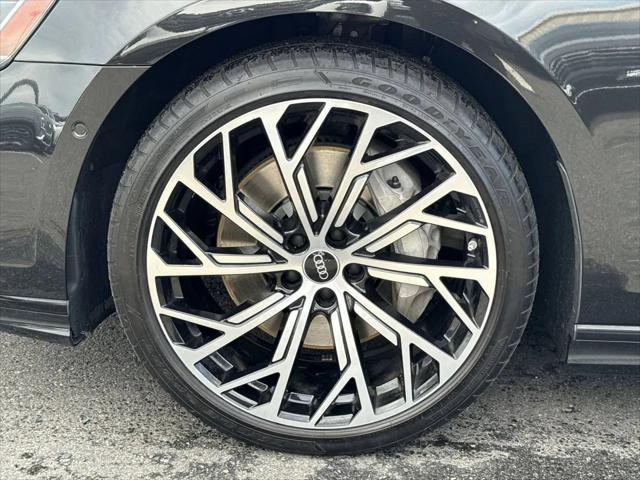 2022 Audi A8 L 55 TFSI quattro Tiptronic