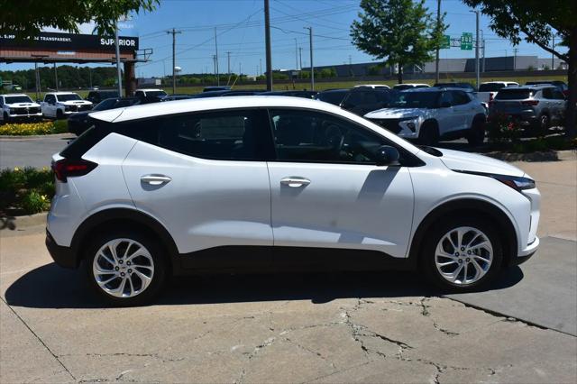 2027 Chevrolet Bolt LT FWD