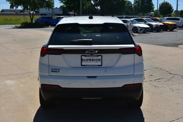 2027 Chevrolet Bolt LT FWD