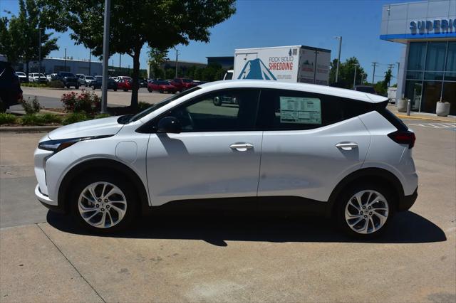 2027 Chevrolet Bolt LT FWD