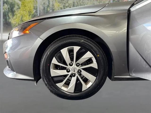 2022 Nissan Altima S FWD