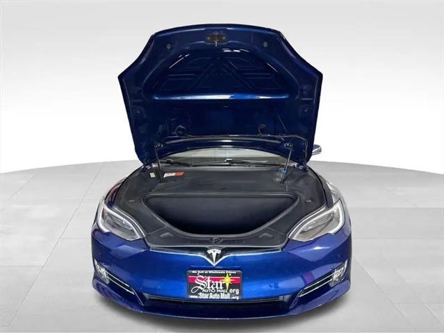 2016 Tesla Model S 90D