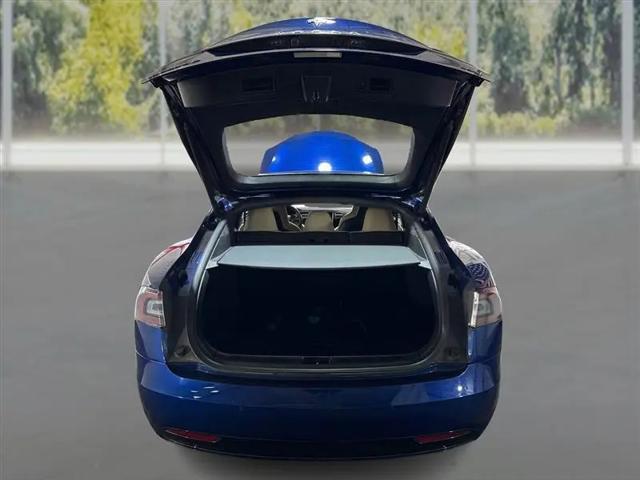 2016 Tesla Model S 90D
