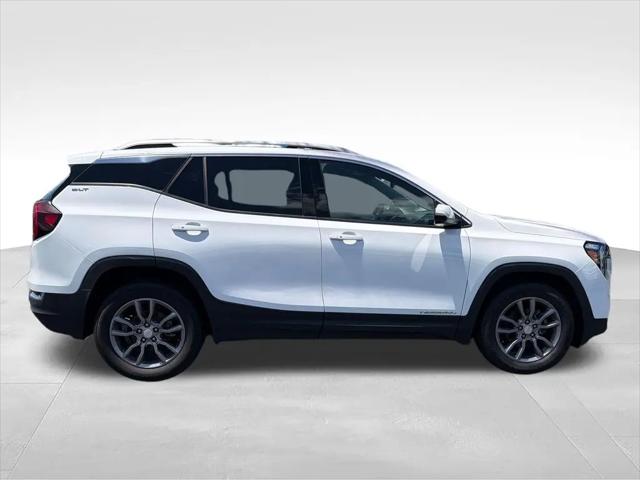 2024 GMC Terrain FWD SLT